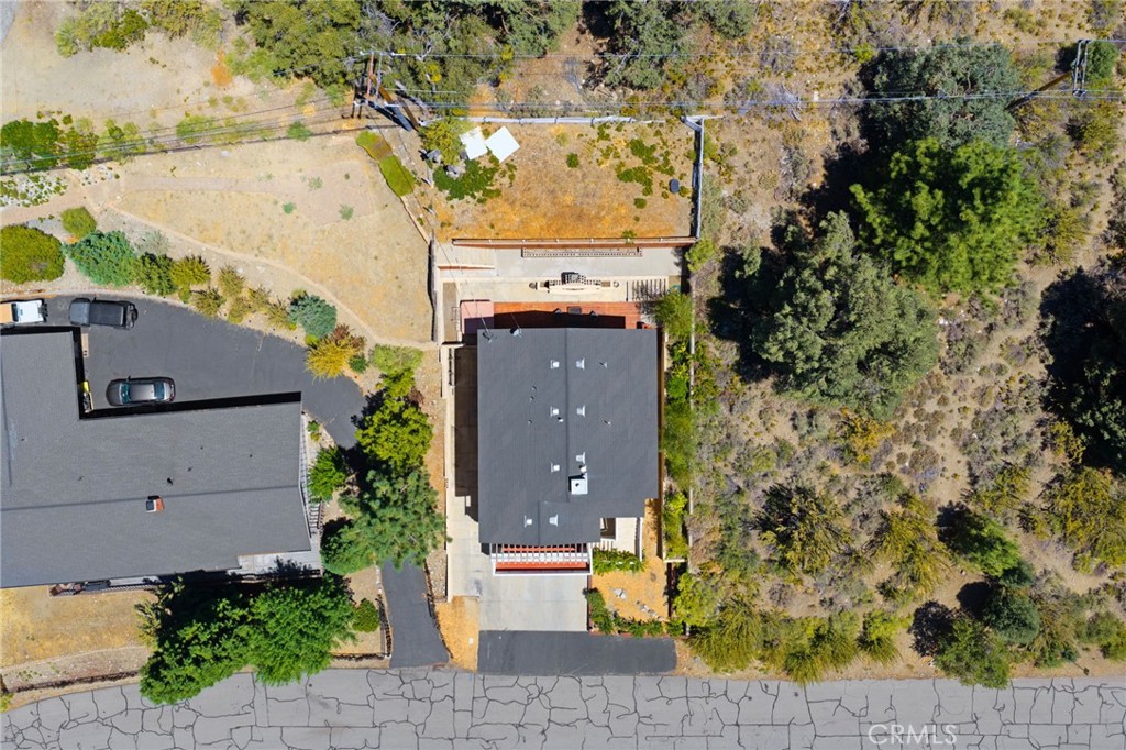 main property photo 74