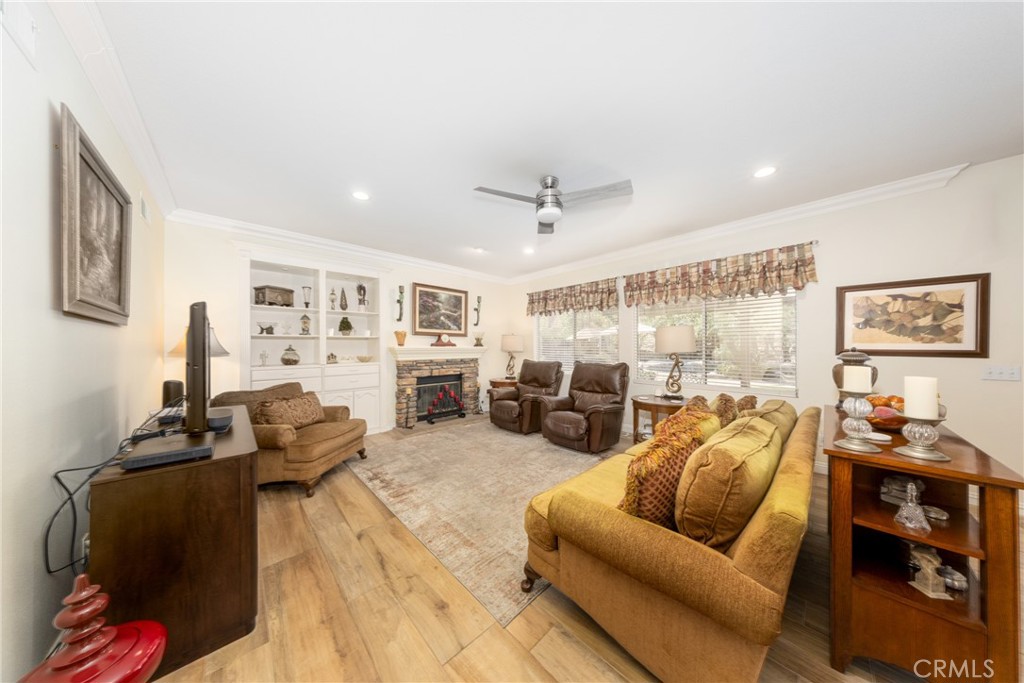 main property photo 13