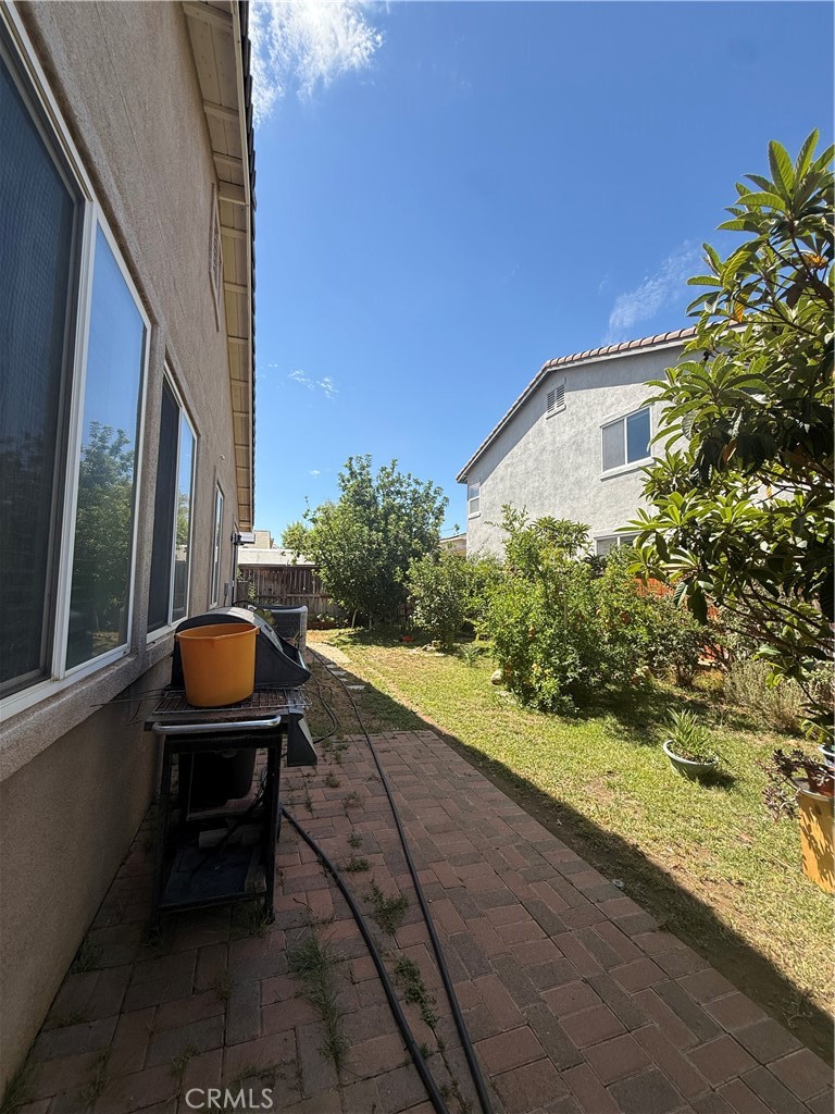 main property photo 30
