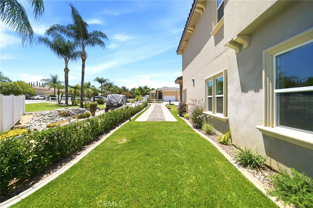 main property photo 60