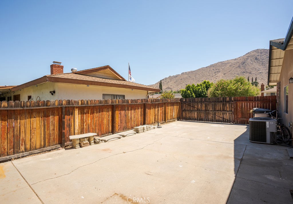 main property photo 32