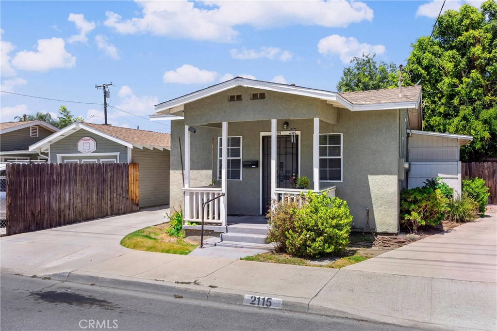 main property photo 14