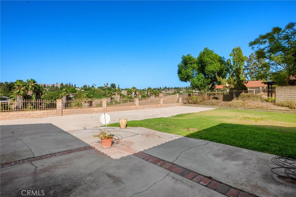 main property photo 51