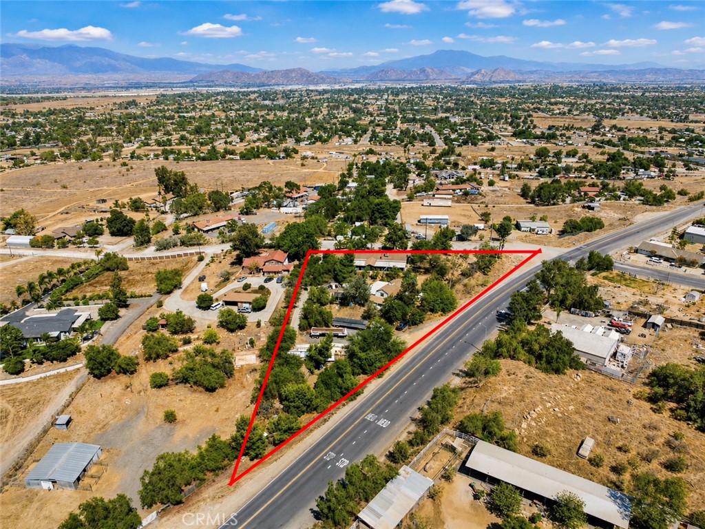 main property photo 10