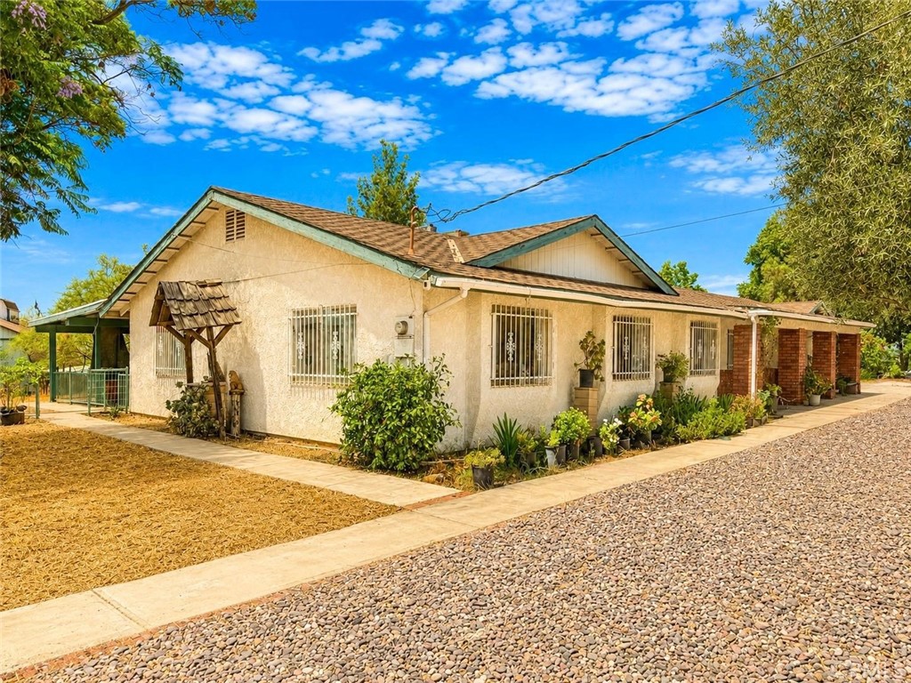 main property photo 3