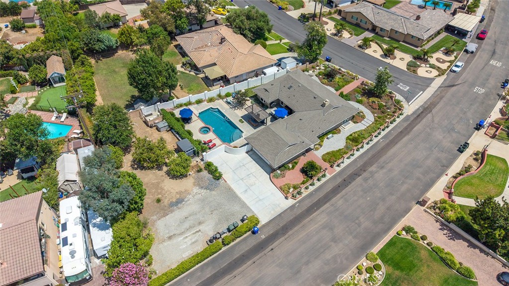main property photo 65