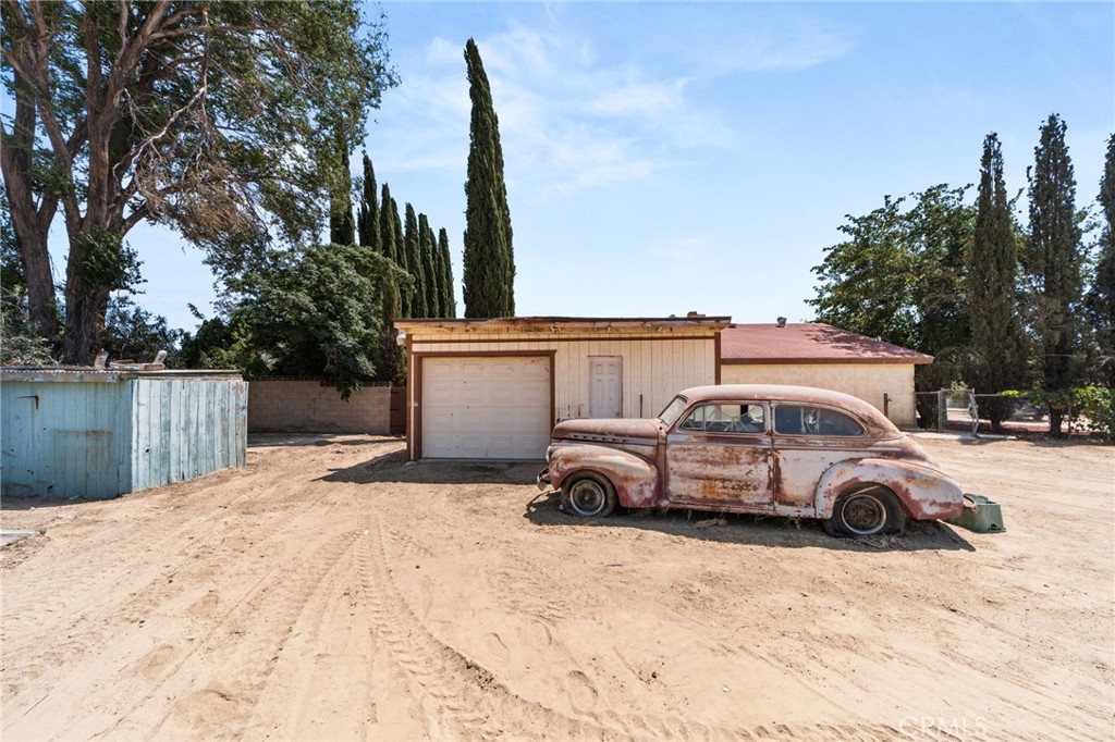 main property photo 31