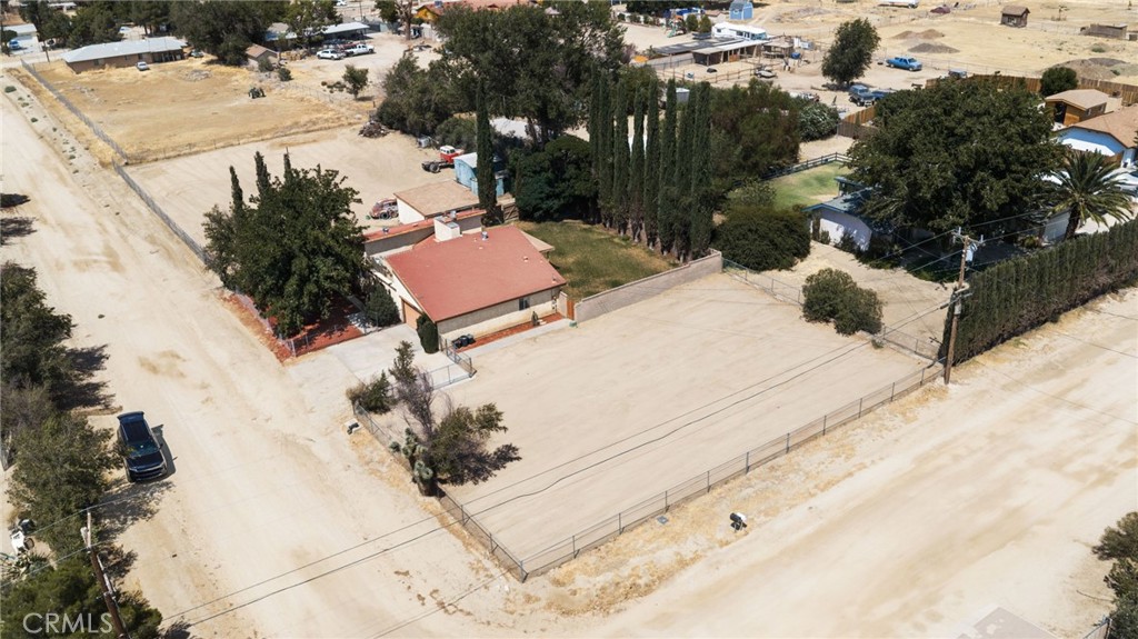 main property photo 33