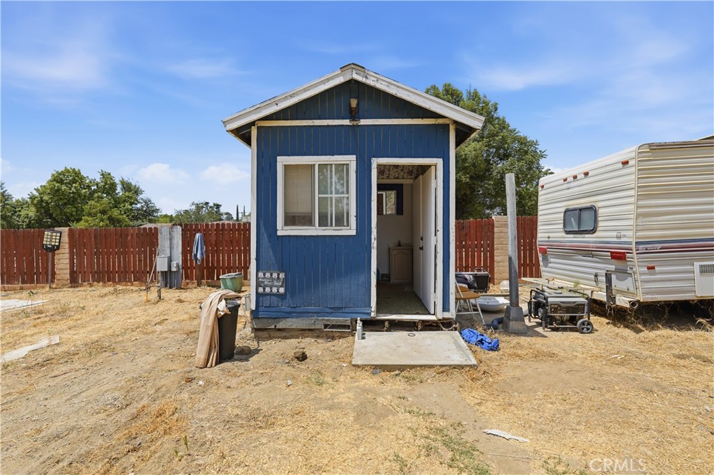 main property photo 35