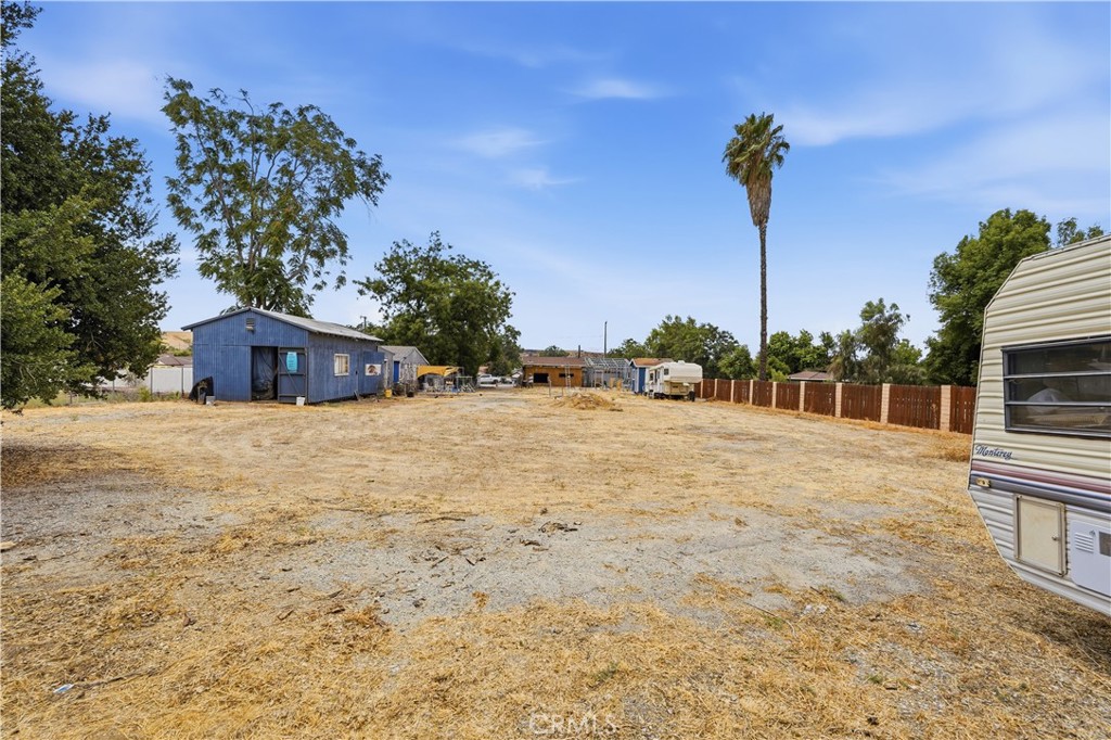 main property photo 43