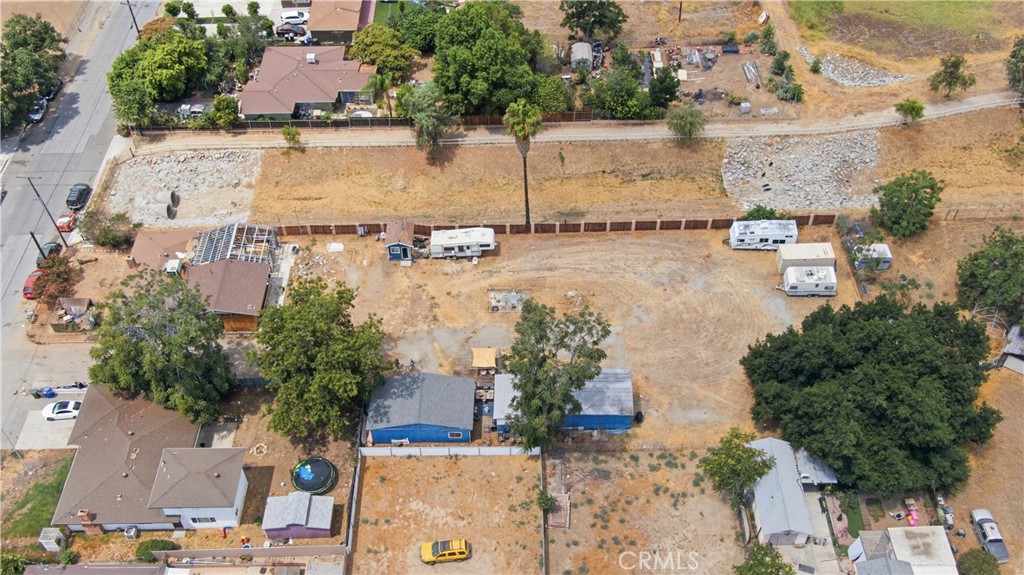 main property photo 50