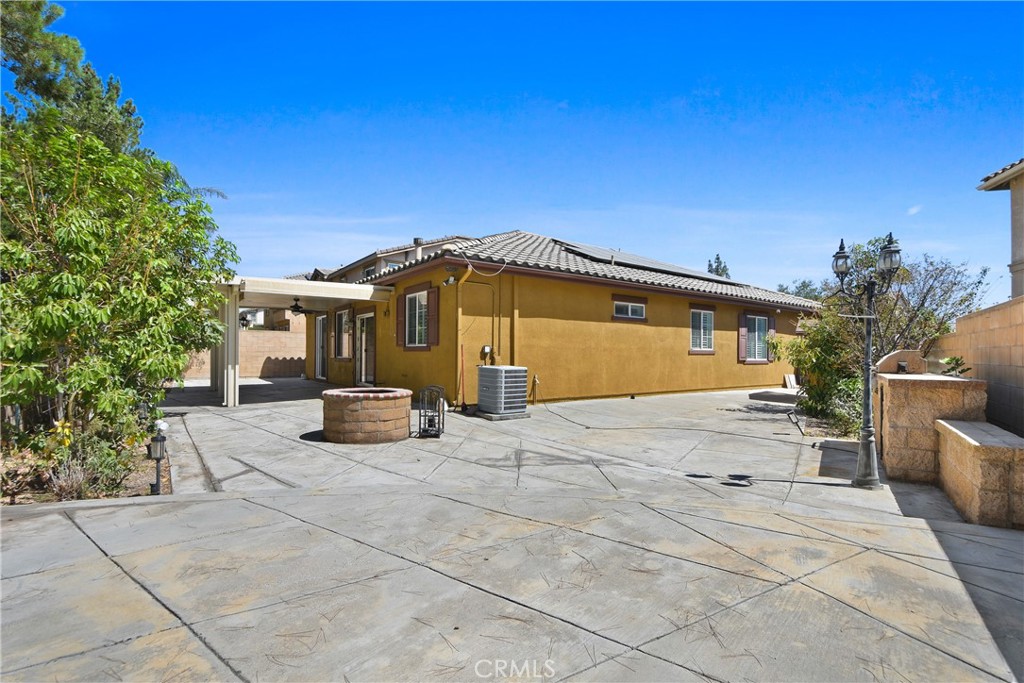 main property photo 13