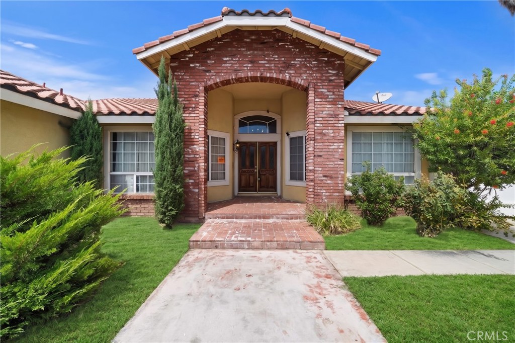 main property photo 4