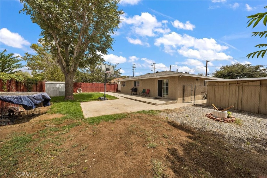 main property photo 23