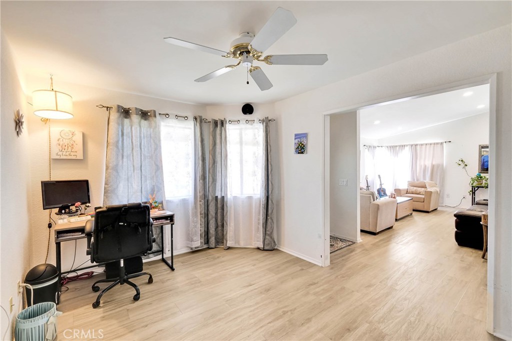 main property photo 28