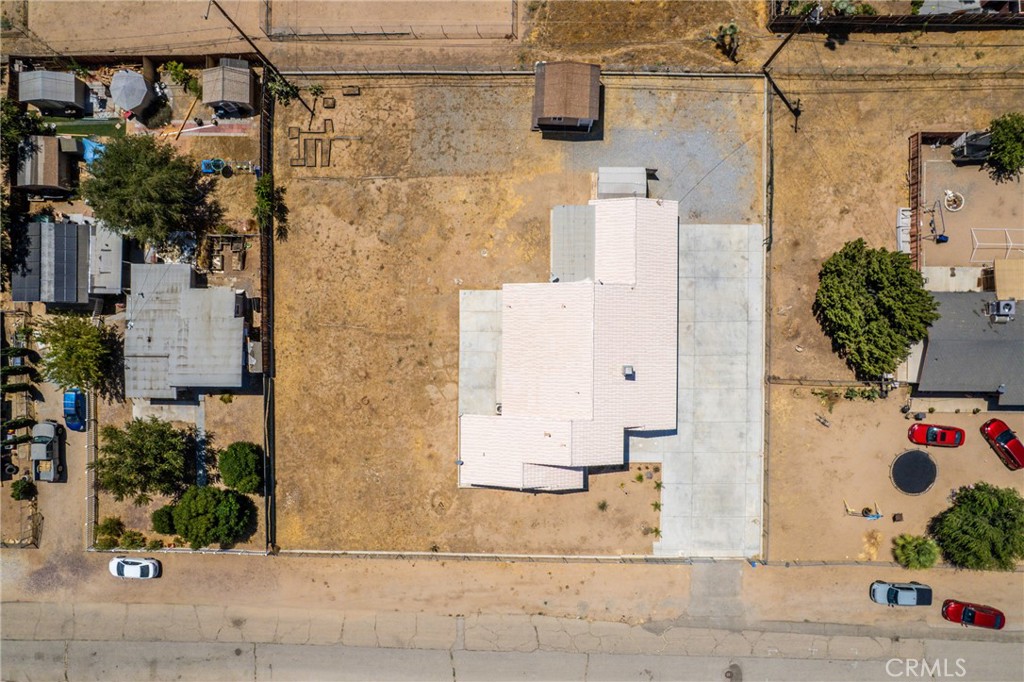 main property photo 45