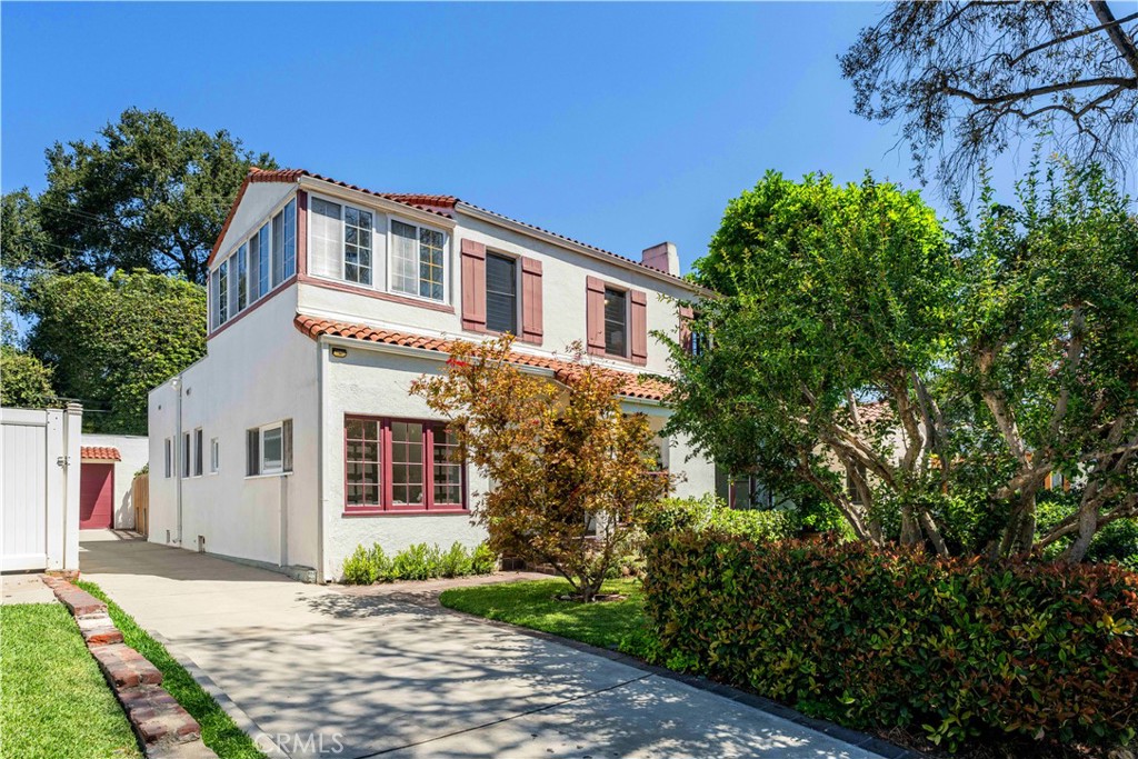 main property photo 36