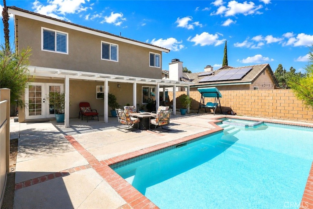 main property photo 5