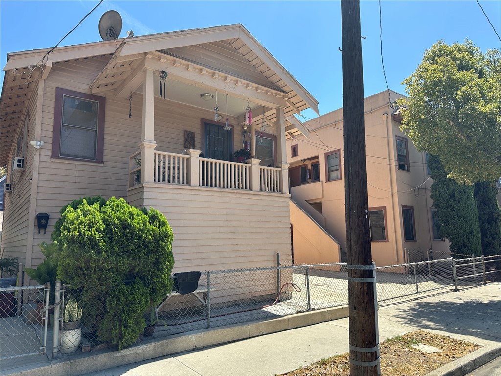 main property photo 4