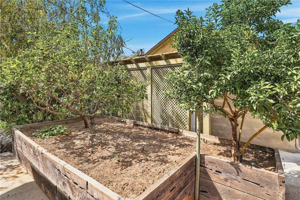 main property photo 70