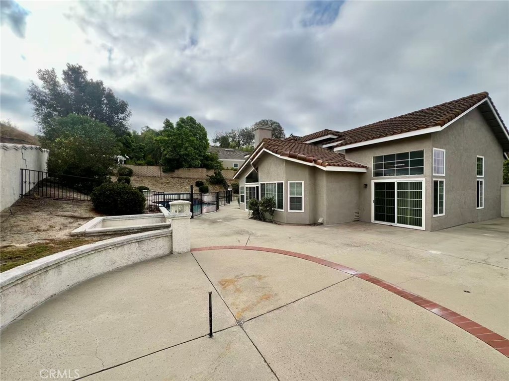 main property photo 8
