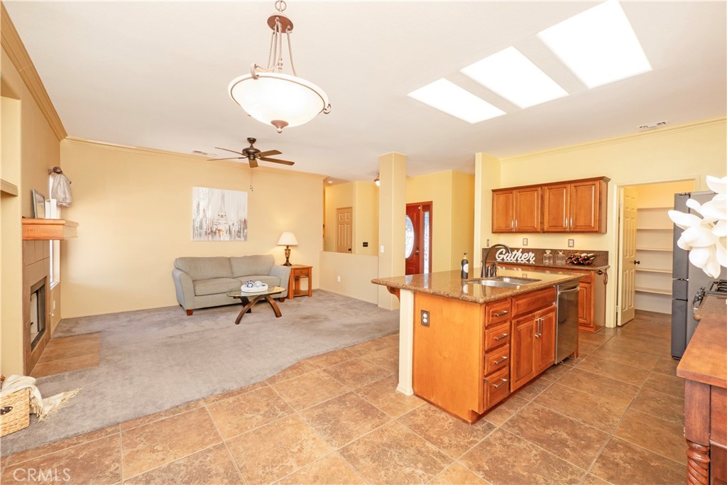 main property photo 12
