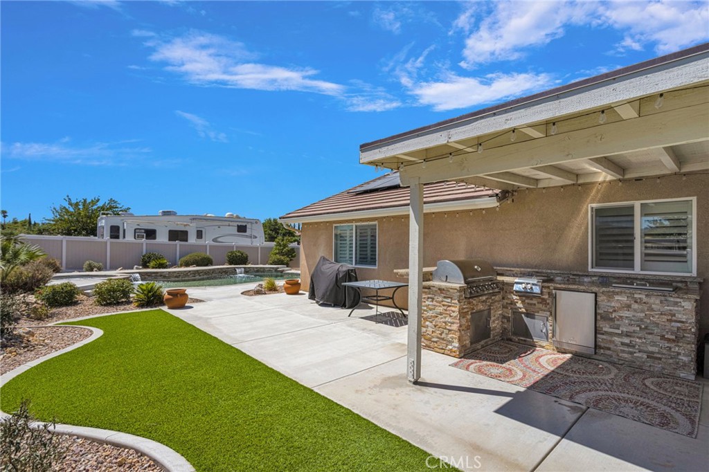 main property photo 50
