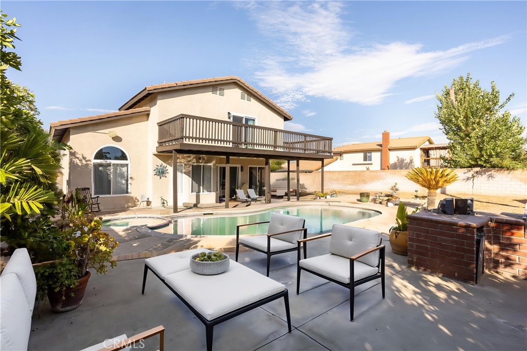 main property photo 27