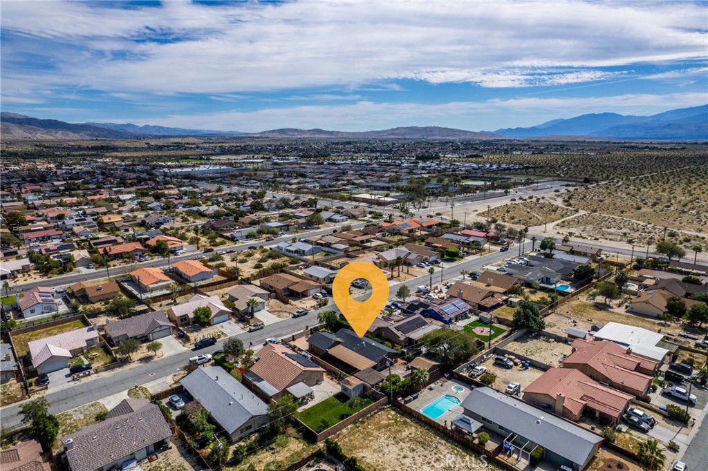 main property photo 40