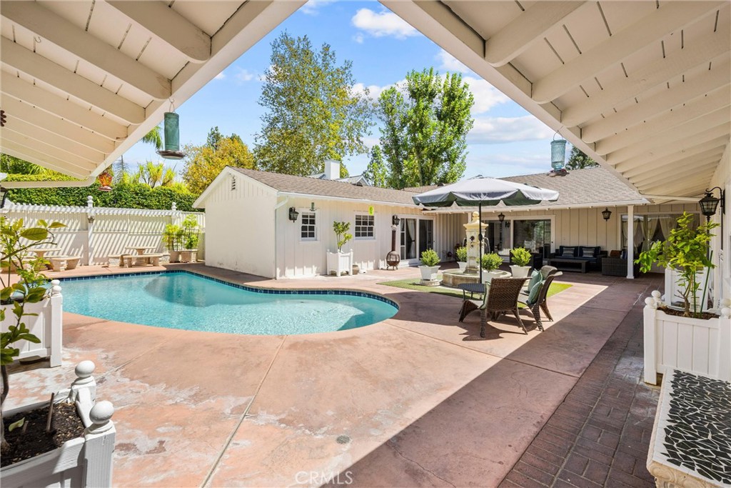 main property photo 50