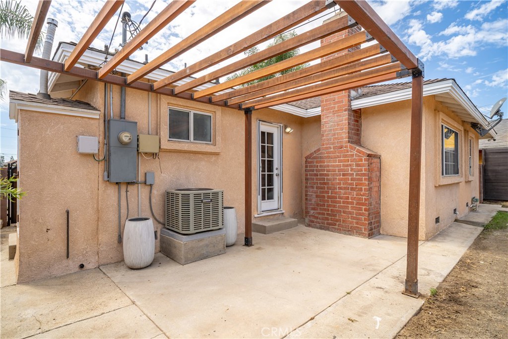 main property photo 36