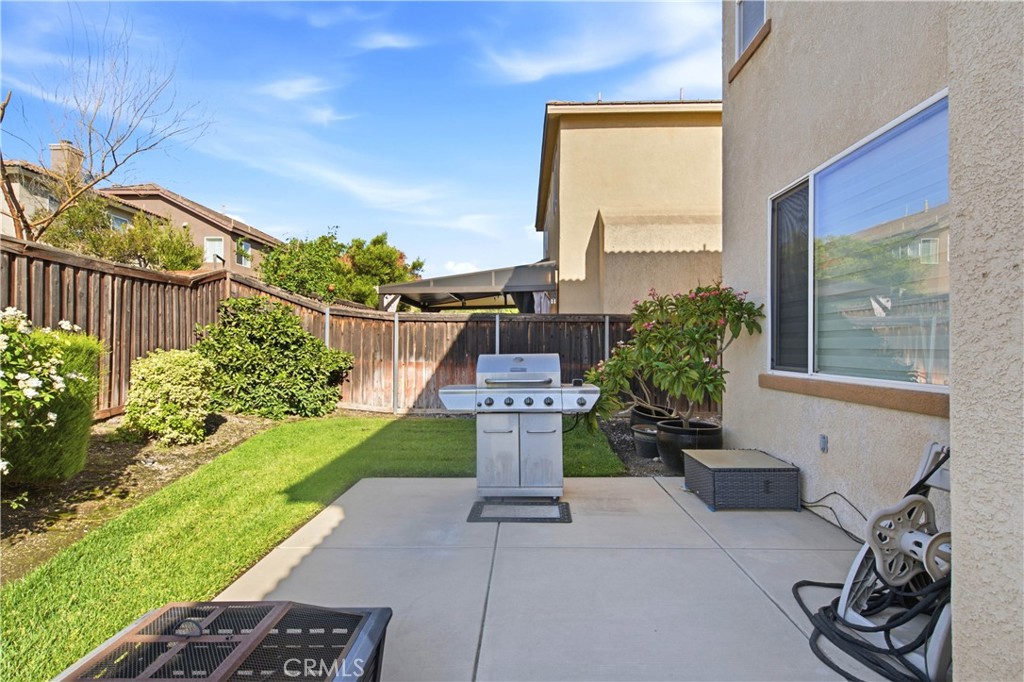 main property photo 50
