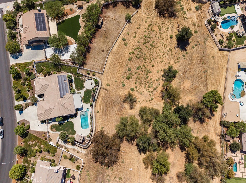 main property photo 52