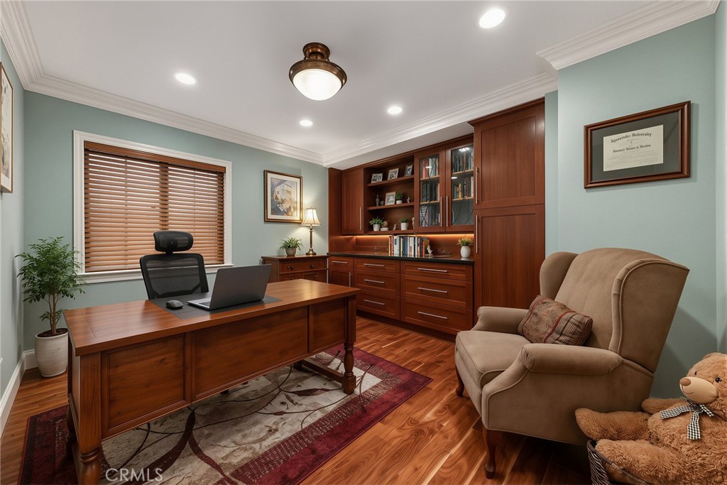 main property photo 27