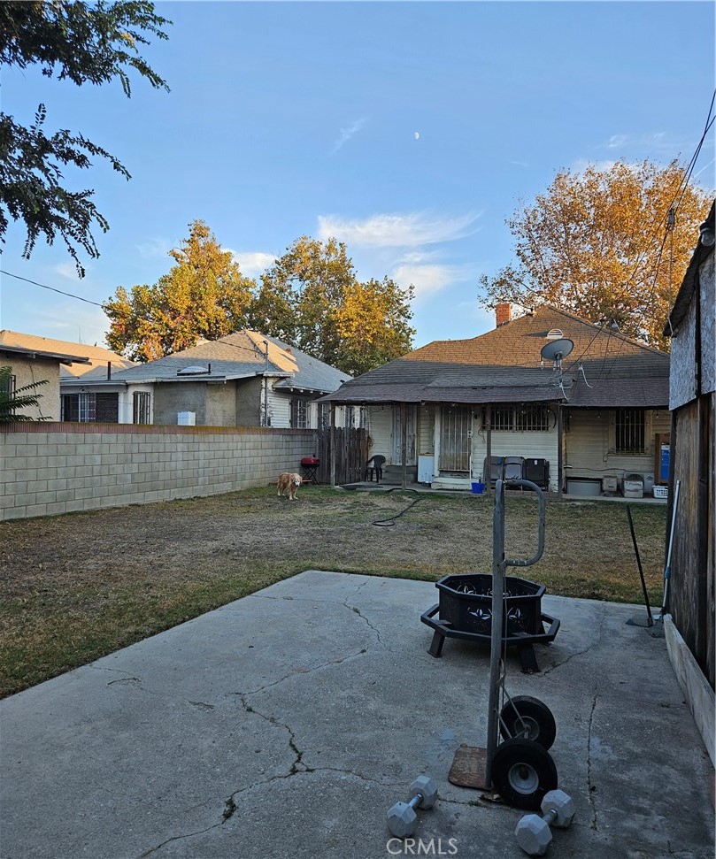 main property photo 10