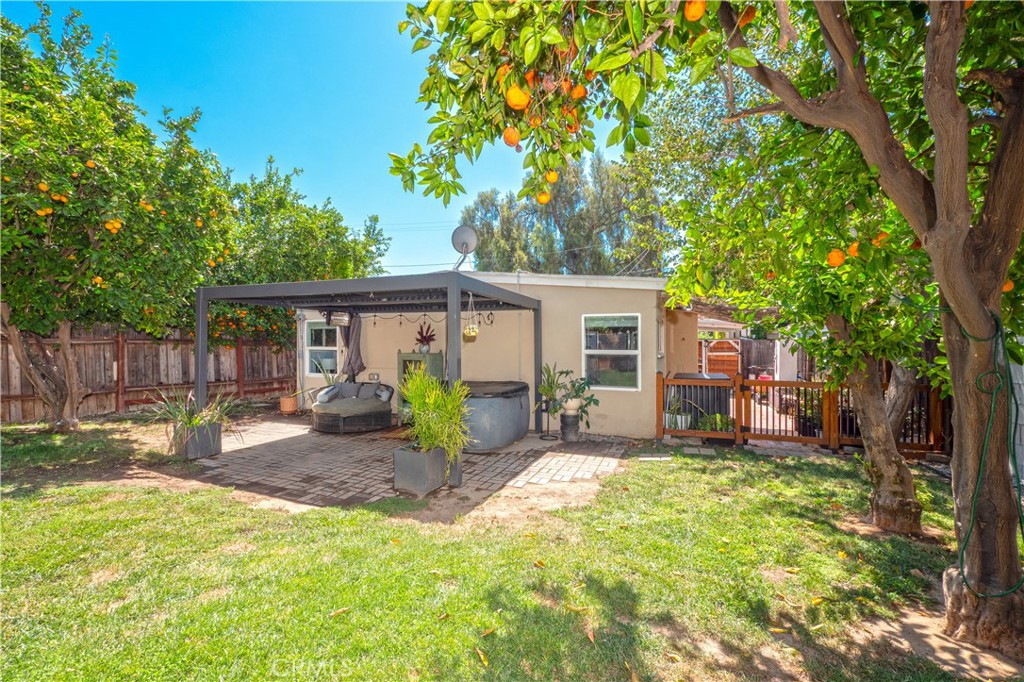 main property photo 40