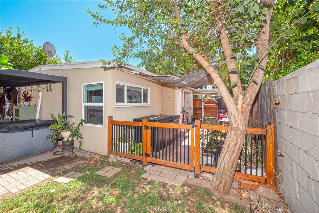main property photo 41
