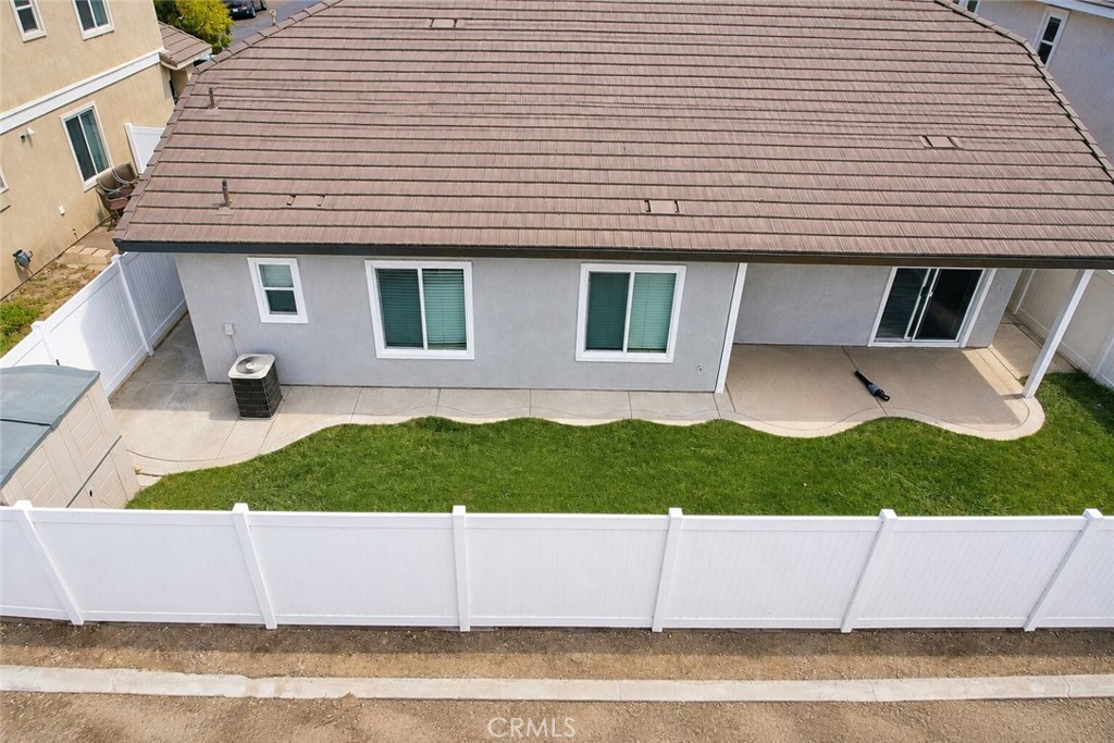 main property photo 25