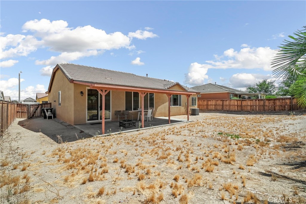 main property photo 28