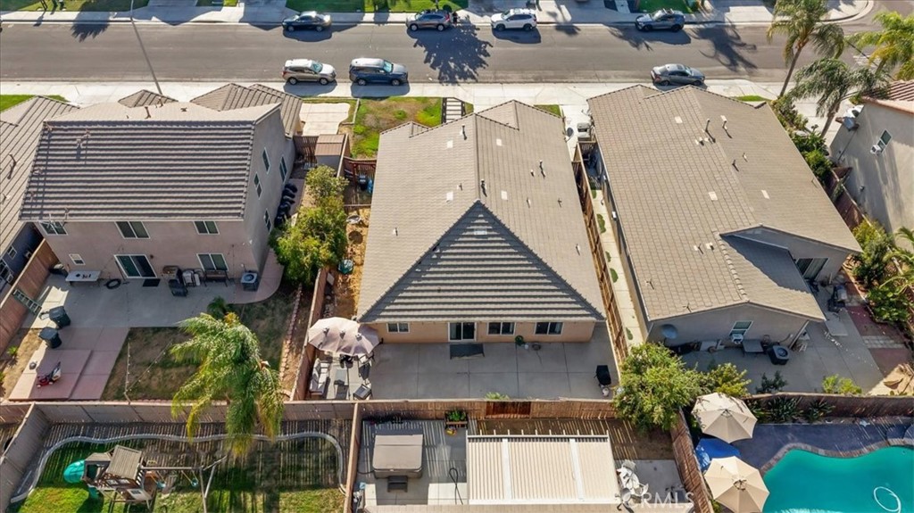 main property photo 44
