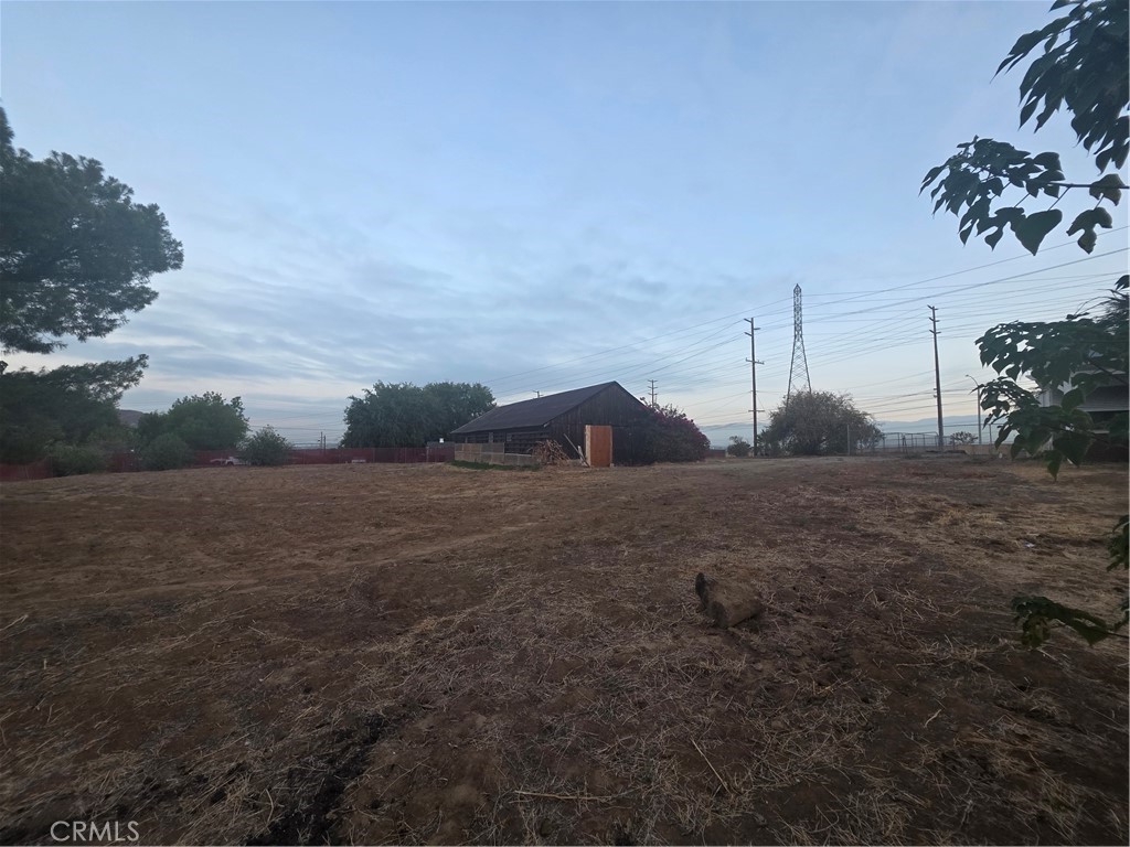 main property photo 7