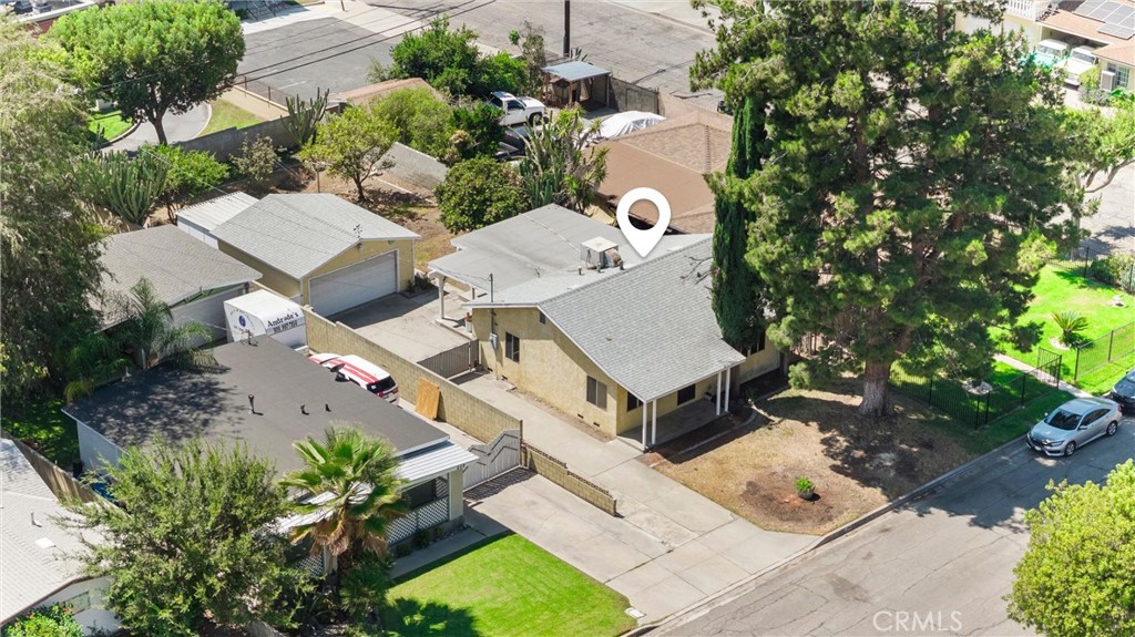 main property photo 35
