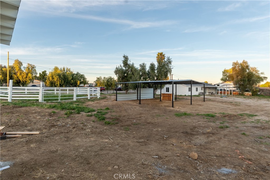 main property photo 30