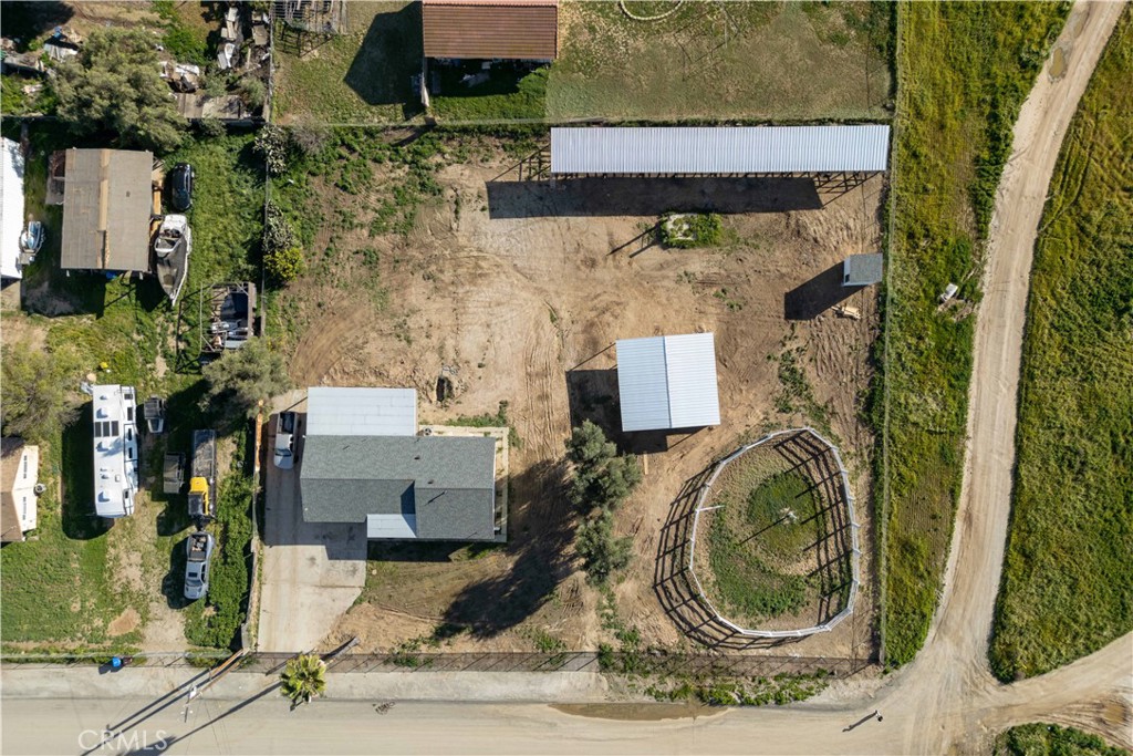 main property photo 41