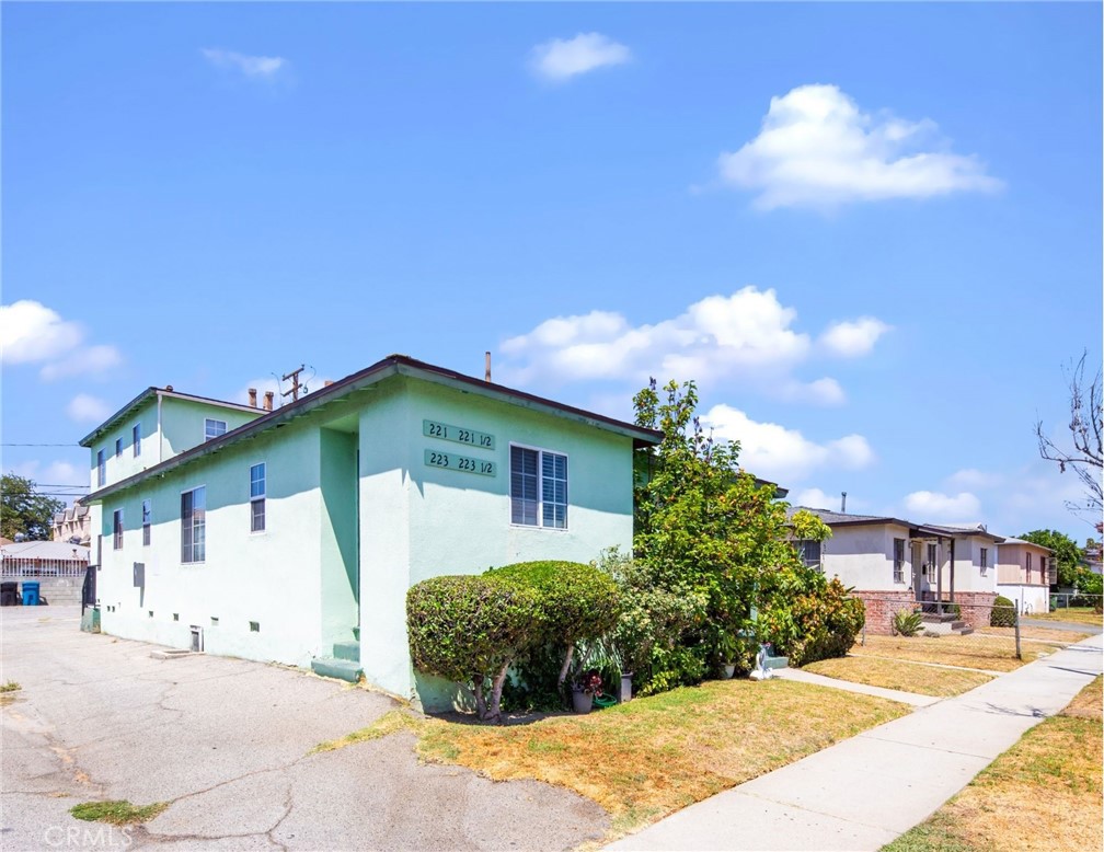 main property photo 11