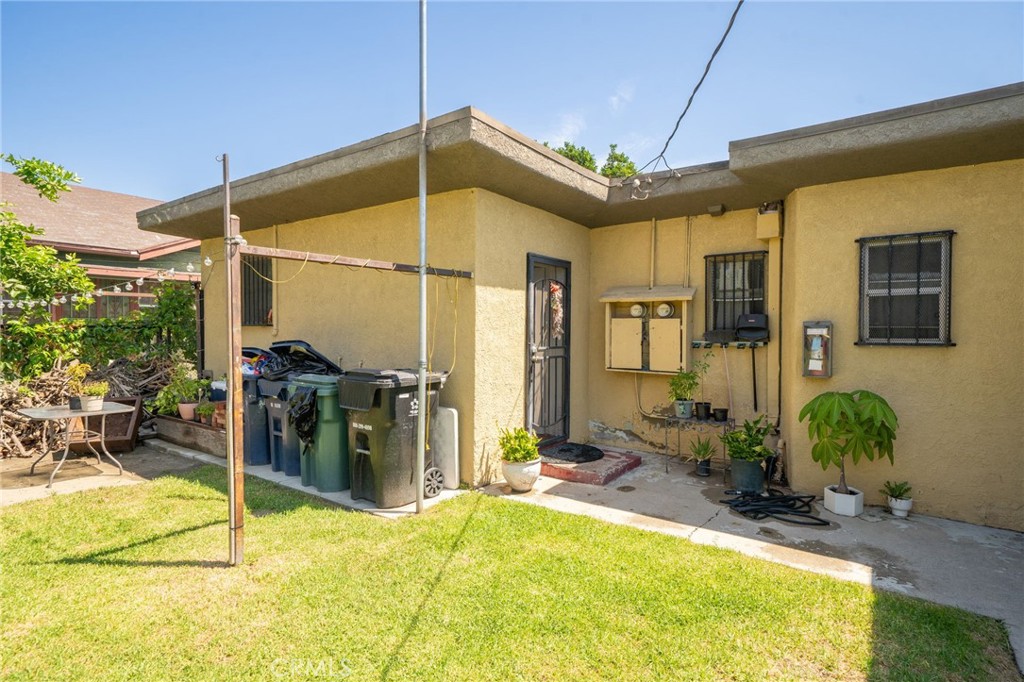 main property photo 11