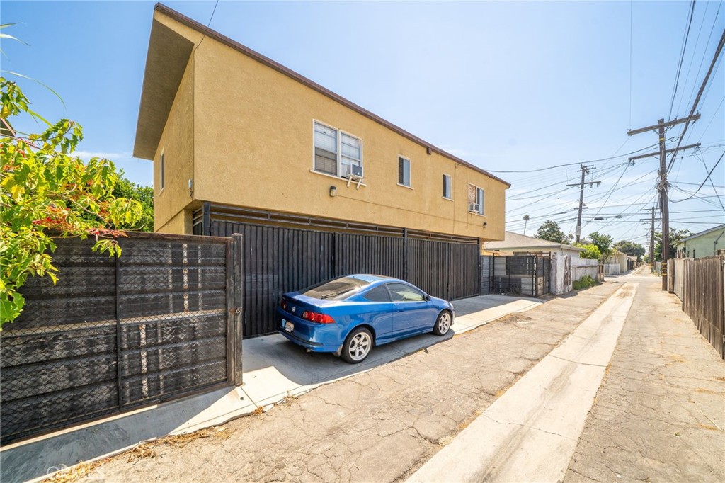 main property photo 24