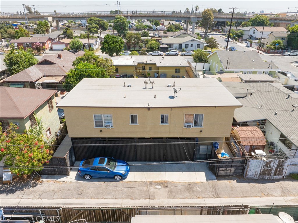 main property photo 28