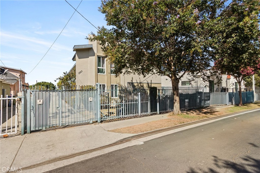 main property photo 37
