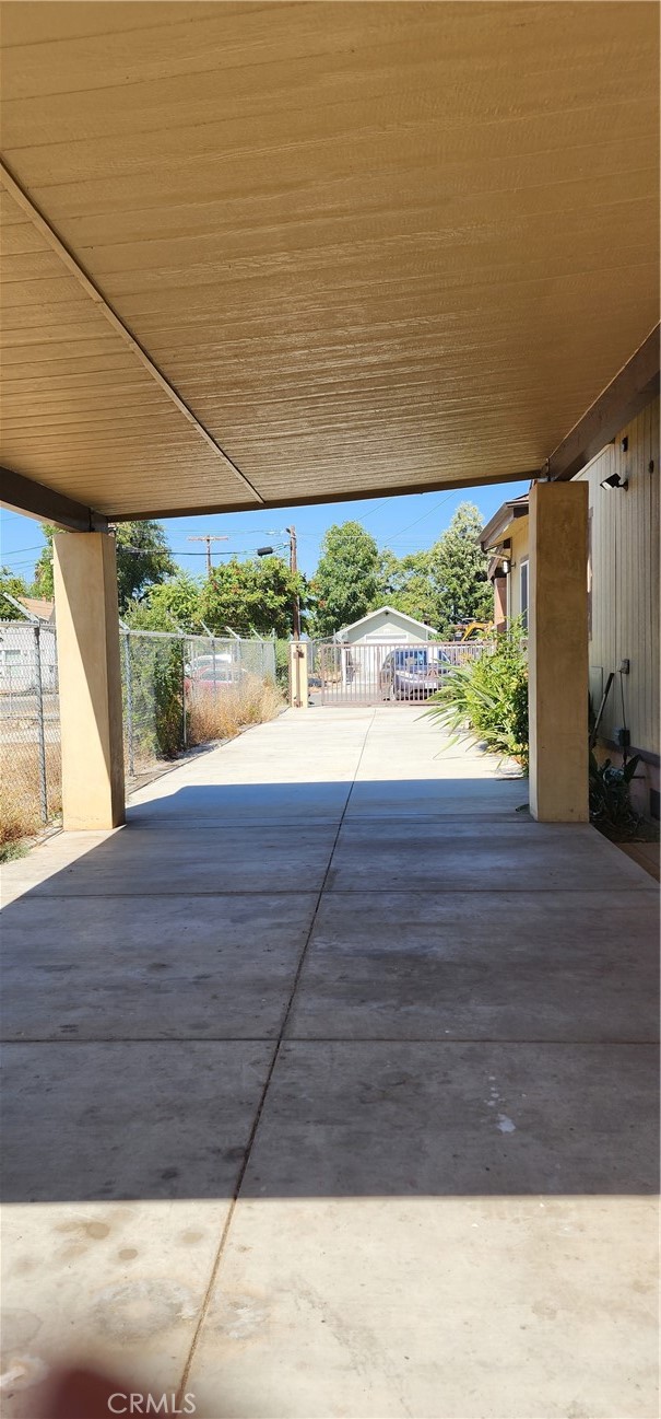 main property photo 50
